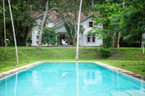 Siri Wedamadura Villa by Colonial Villas in Sri Lanka